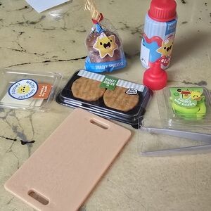 MGA Miniverse Make It Mini Food Veggie Burgers